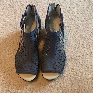 JBU by Jambu Blue Heeled Shoes